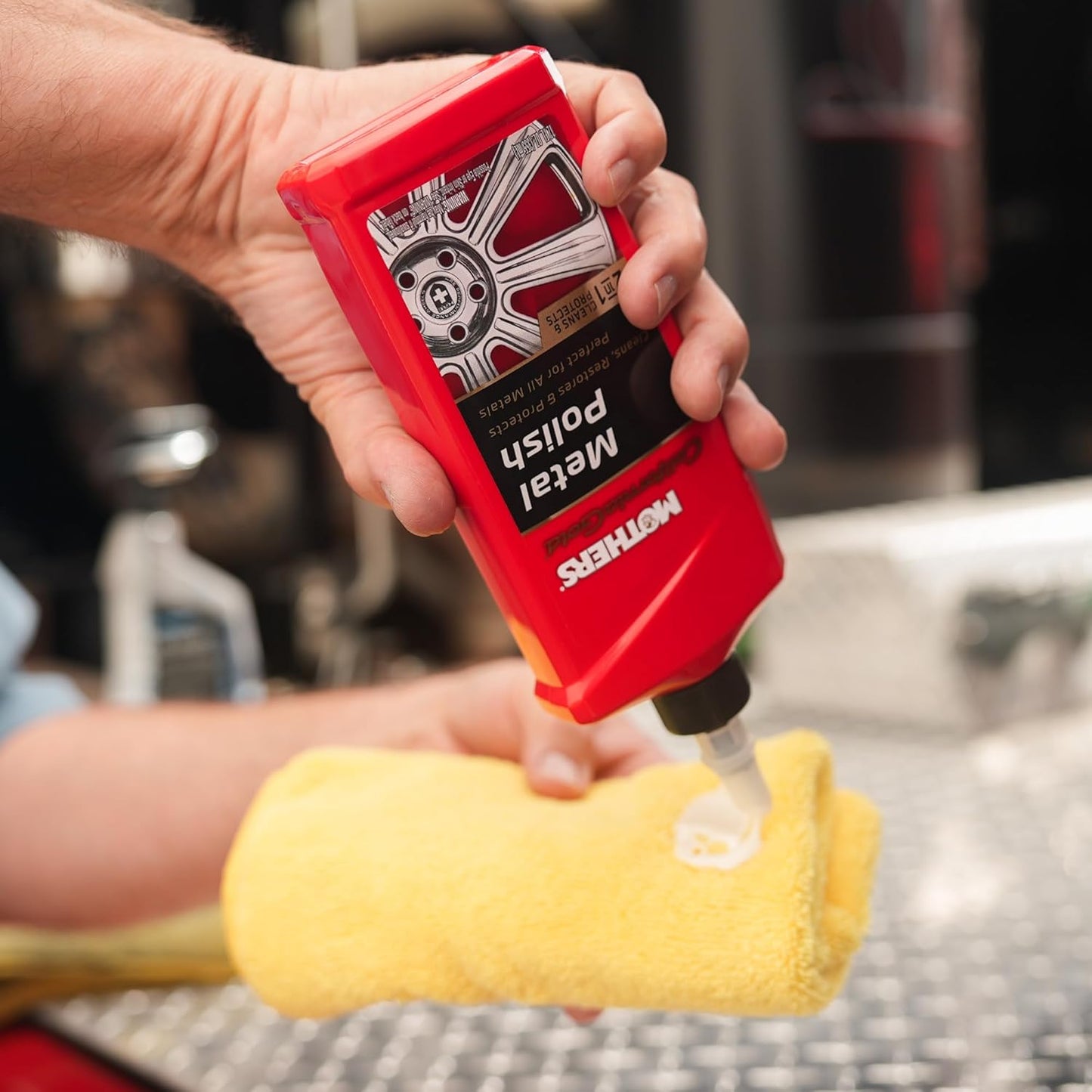 CALIFORNIA GOLD® METAL POLISH 355mL